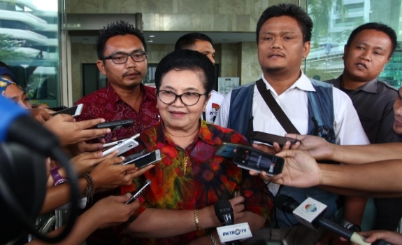 thumb_810915_07473107032016_SITI_FADILAH_DIPERIKSA_07032016_TDK_7