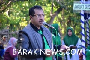 Walikota-Bima-saat-memberikan-sambutan-pada-PPKAN-Kota-Bima-di-So-Mada-Oi-Besi-Kelurahan-Lelamase